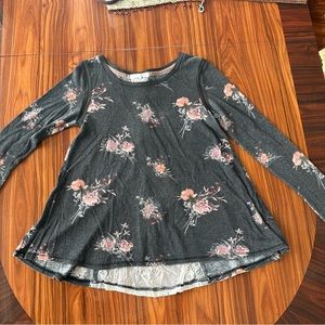 Women’s Floral Gray Blouse with Lace Back Size Medium